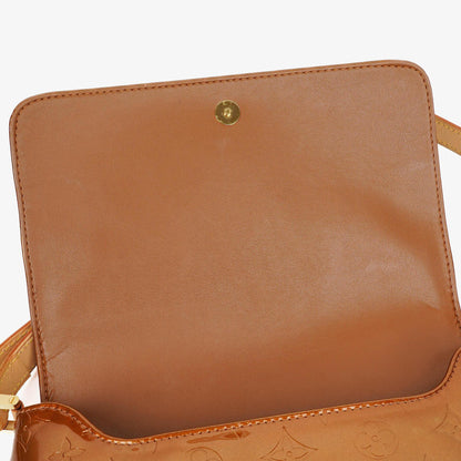 Louis Vuitton Thompson Schultertasche aus bronzefarbenem Monogram Vernis Leder