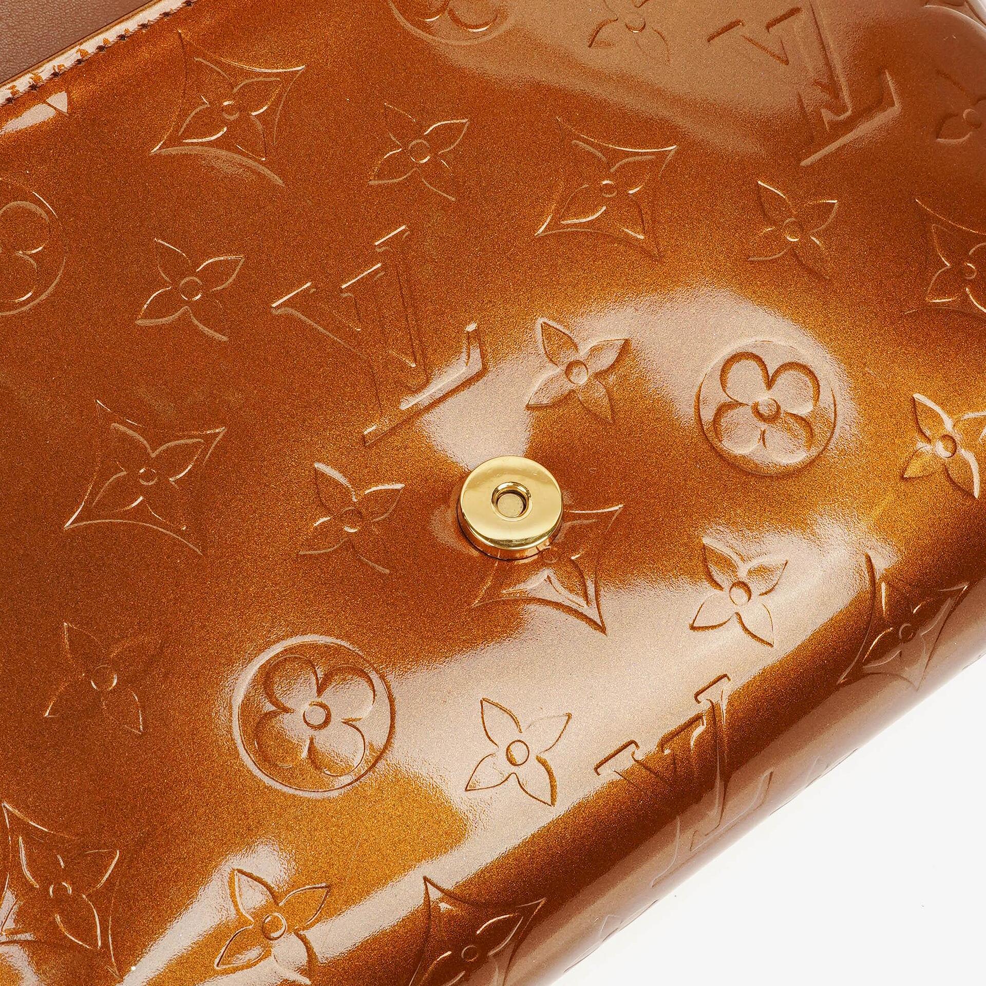 Louis Vuitton Thompson Schultertasche aus bronzefarbenem Monogram Vernis Leder