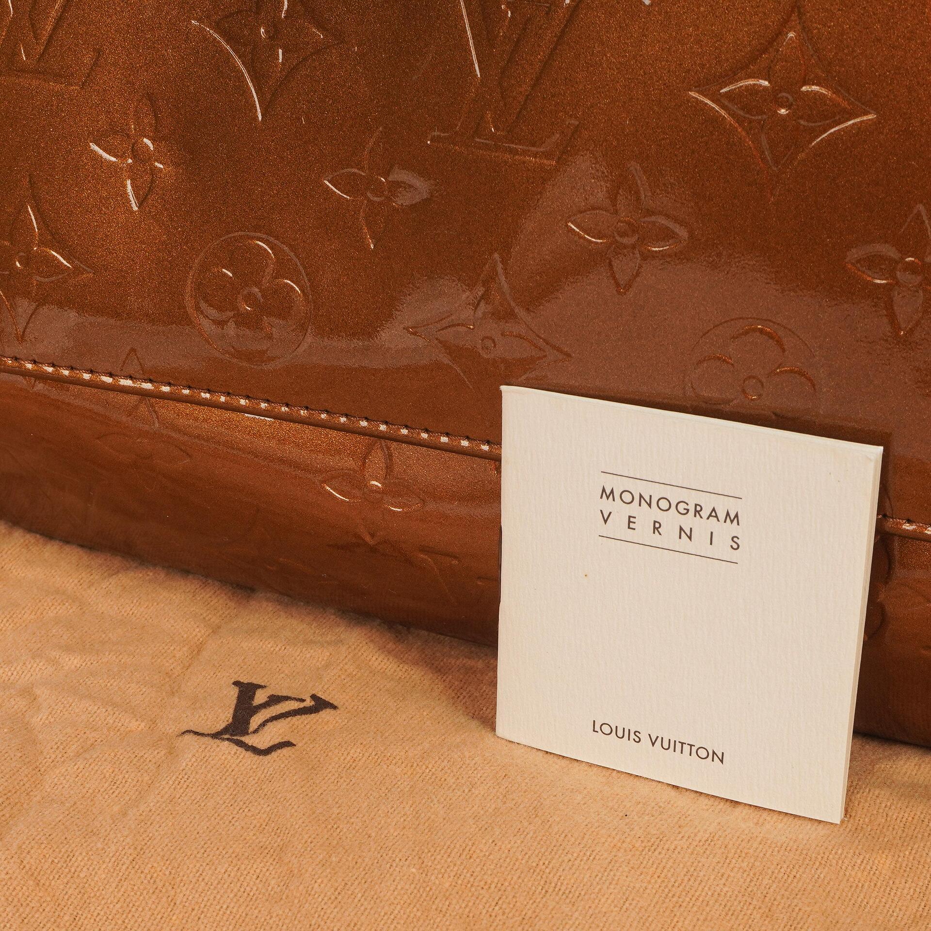 Louis Vuitton Thompson Street Schultertasche aus bronze Monogram Vernis Leder