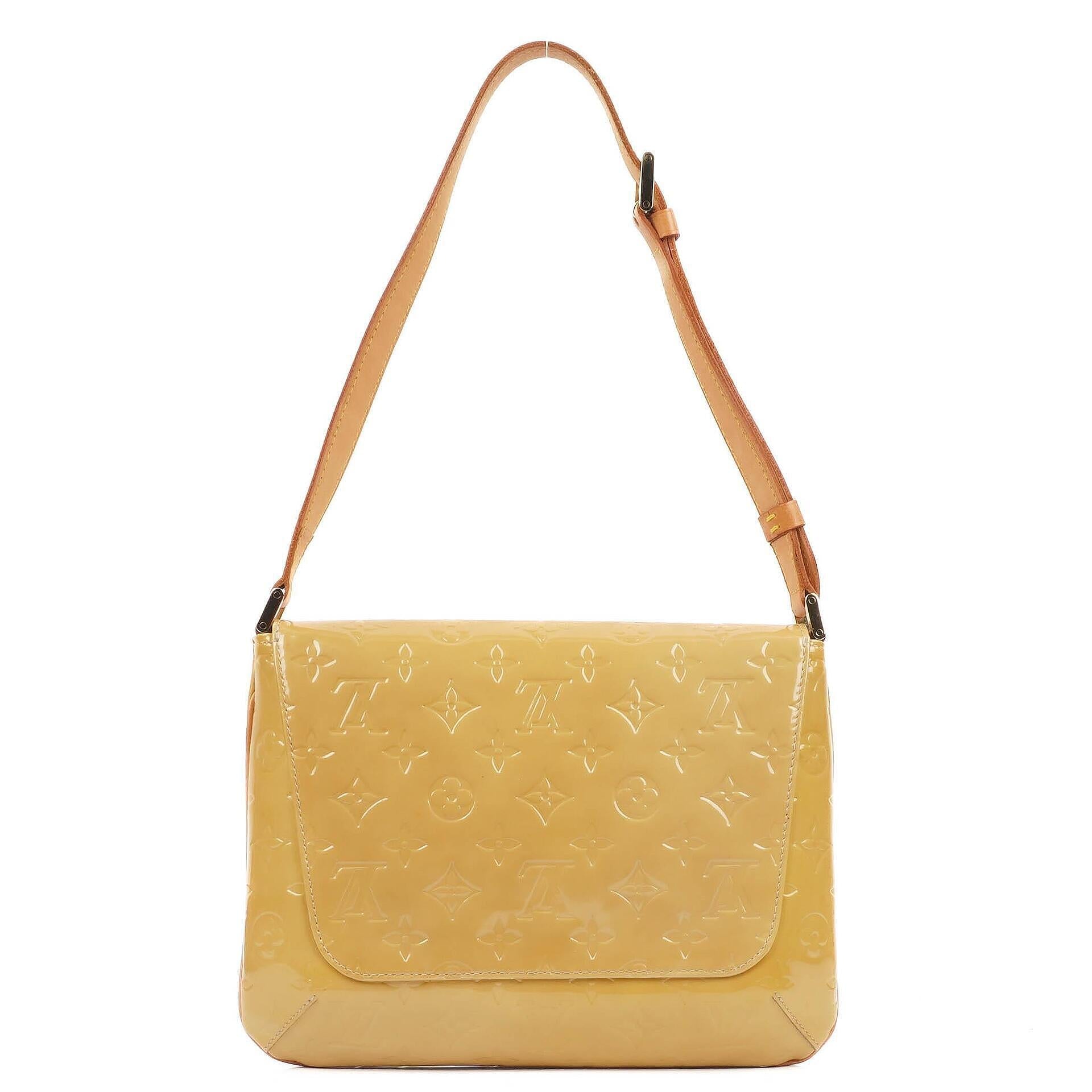 Louis Vuitton Thompson Street Schultertasche aus gelbem Monogram Vernis Leder