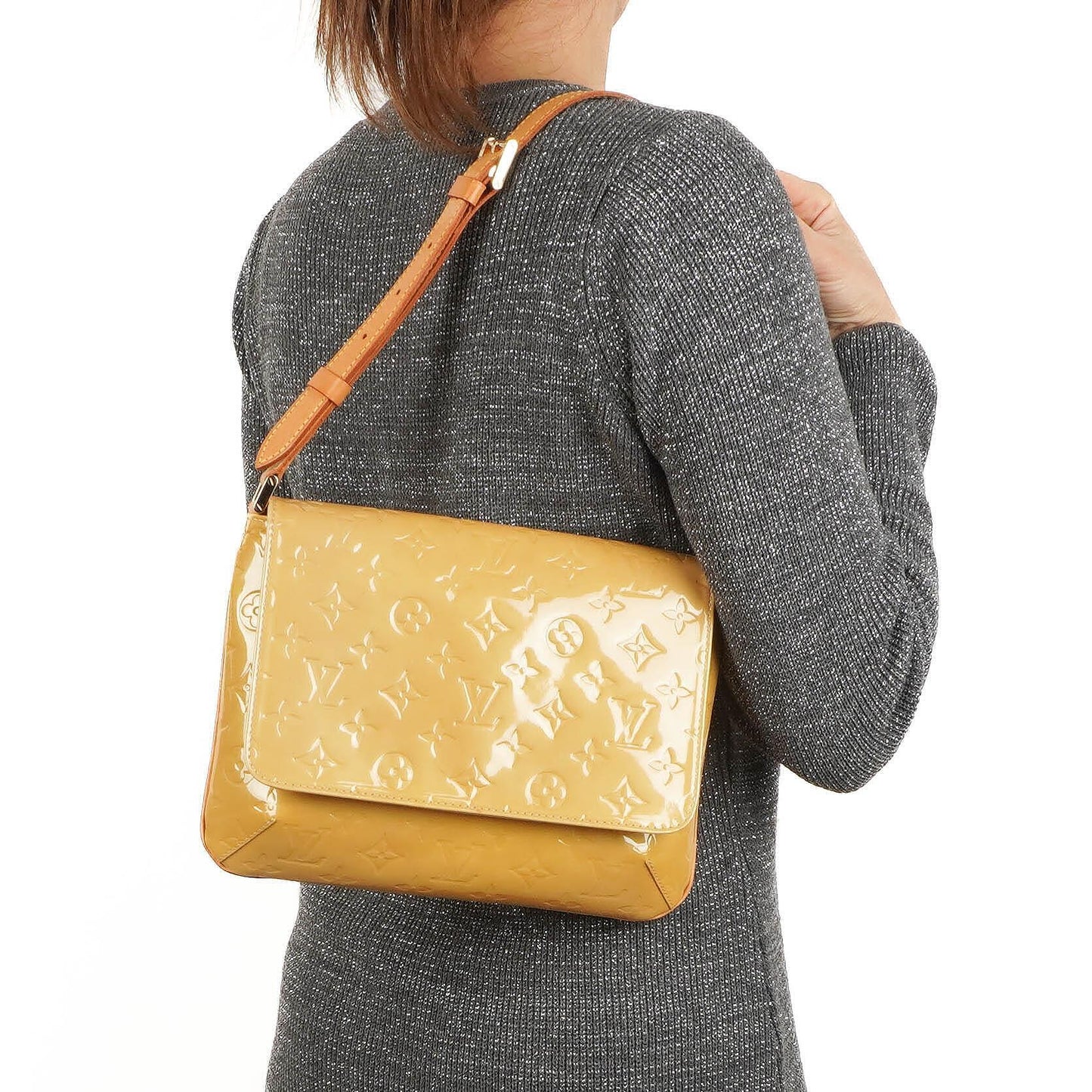 Louis Vuitton Thompson Street Schultertasche aus gelbem Monogram Vernis Leder