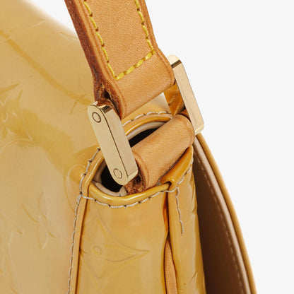 Louis Vuitton Thompson Schultertasche aus gelbem Monogram Vernis Leder