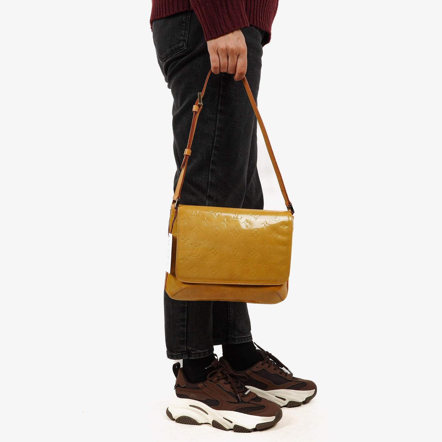 Louis Vuitton Thompson Schultertasche aus gelbem Monogram Vernis Leder