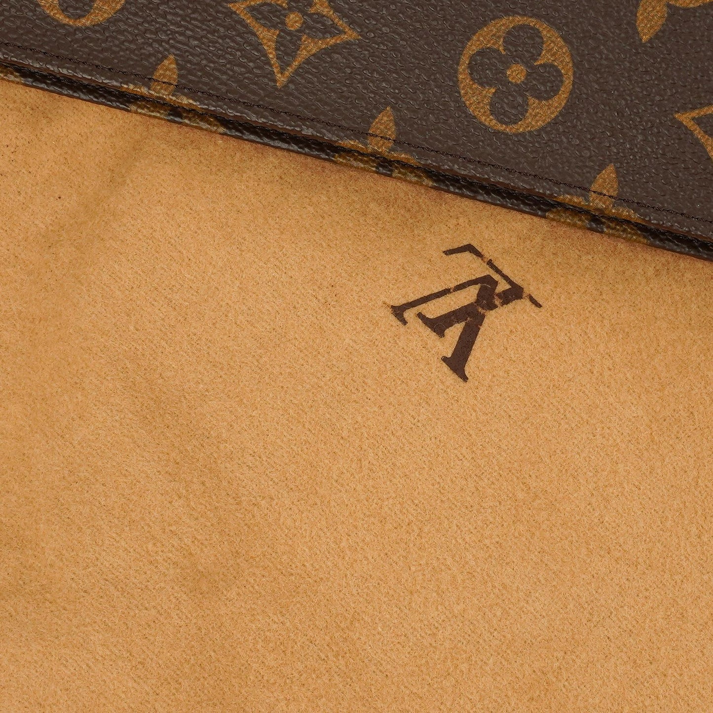 Louis Vuitton Toiletry Pouch Monogram Canvas 26
