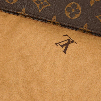Louis Vuitton Toiletry Pouch Monogram Canvas 26