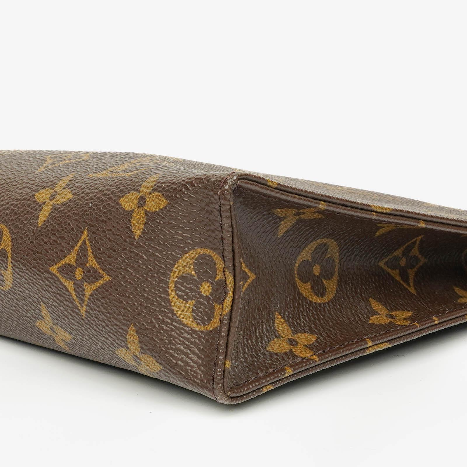 Louis Vuitton Monogram Canvas Kulturtasche 26