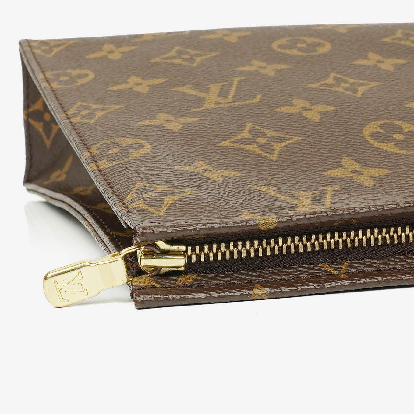 Louis Vuitton Monogram Canvas Kulturtasche 26