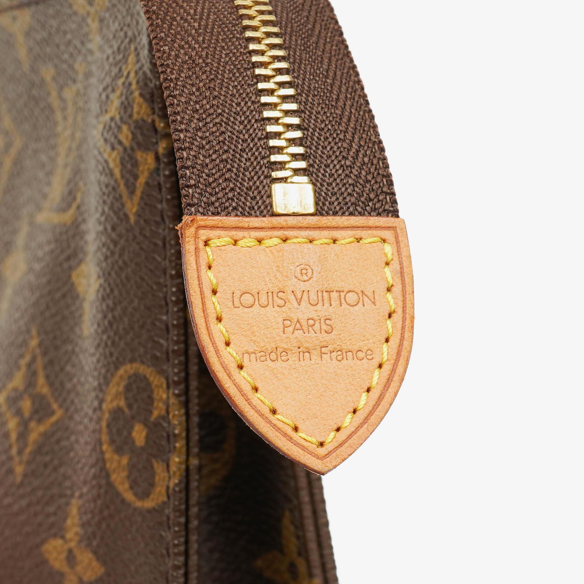Louis Vuitton Monogram Canvas Kulturtasche 26