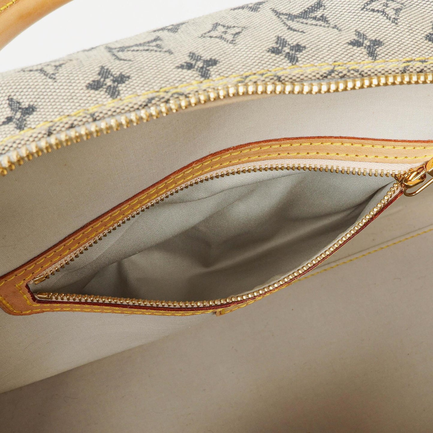 Louis Vuitton Tompkins Monogram Mini Lin Tasche