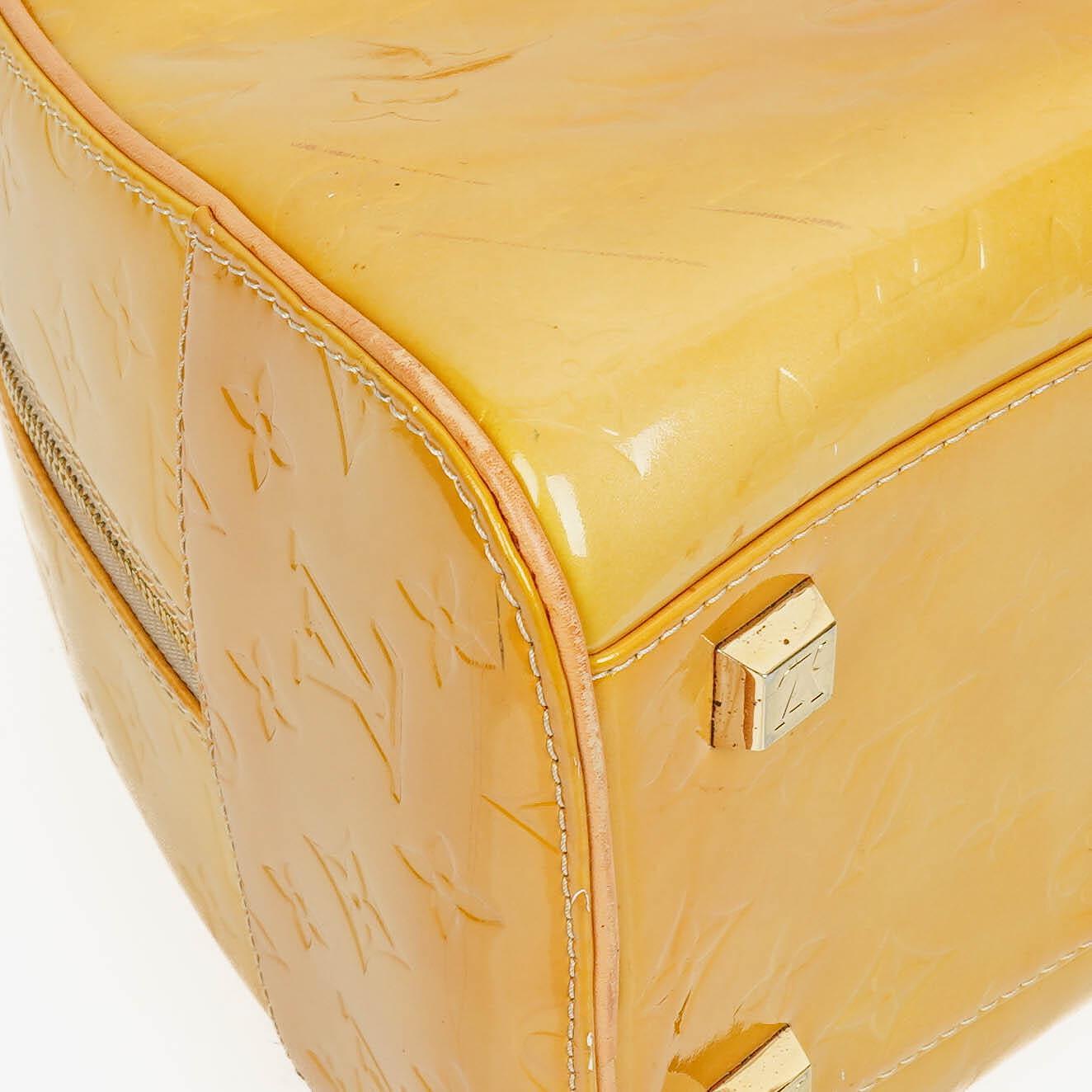 Louis Vuitton Tompkins Tasche aus gelbem Lackleder
