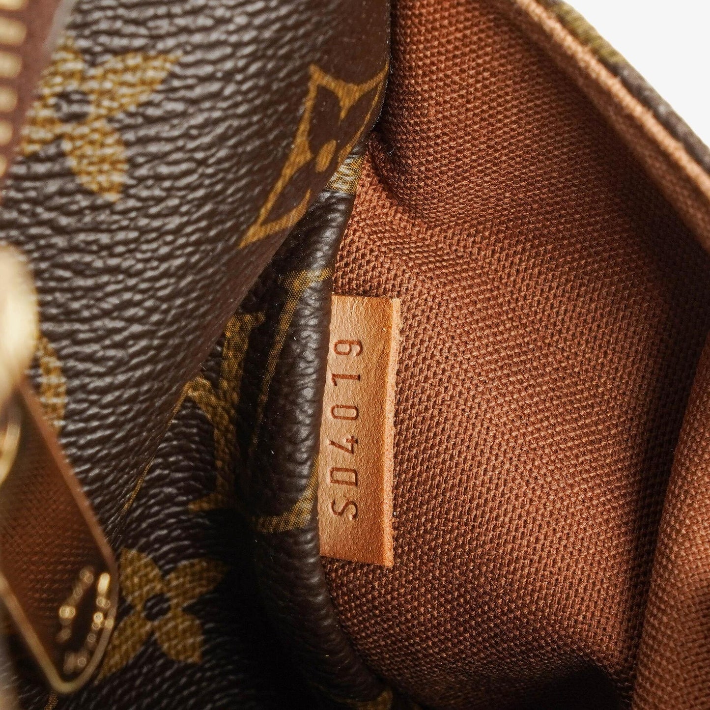 Louis Vuitton Totally MM Tasche aus Monogram Canvas