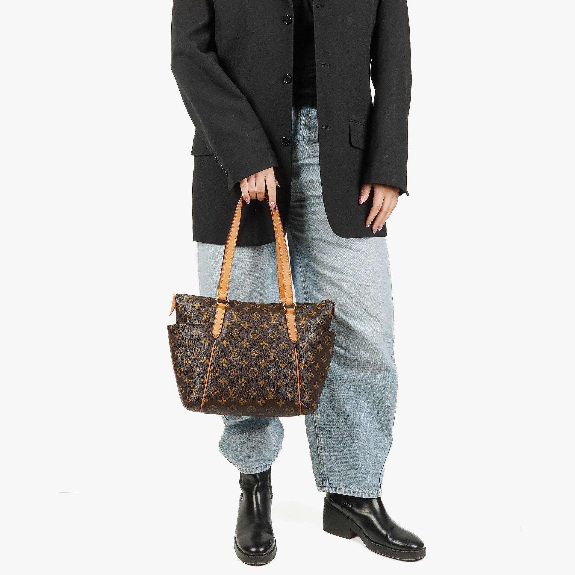 Louis Vuitton Totally MM Tasche aus Monogram Canvas