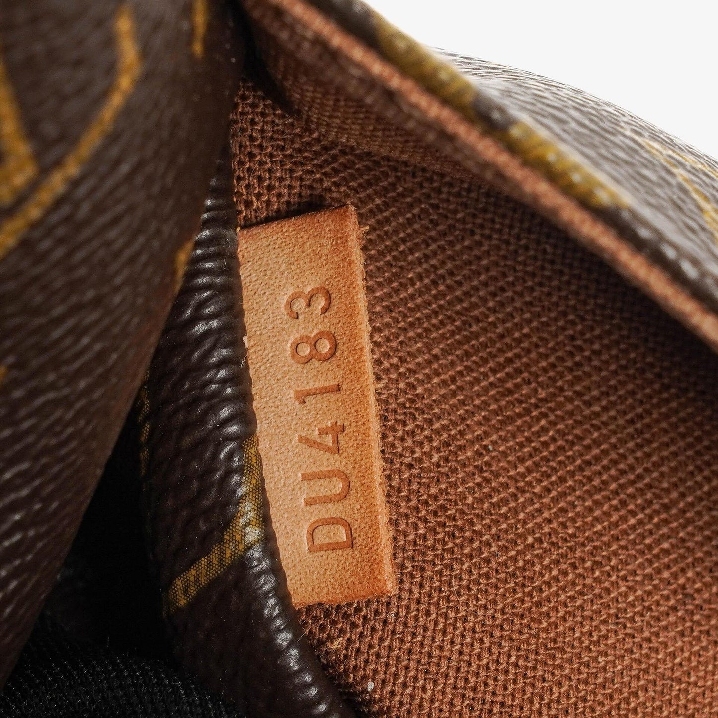 Louis Vuitton Totally MM Tasche aus Monogram Canvas