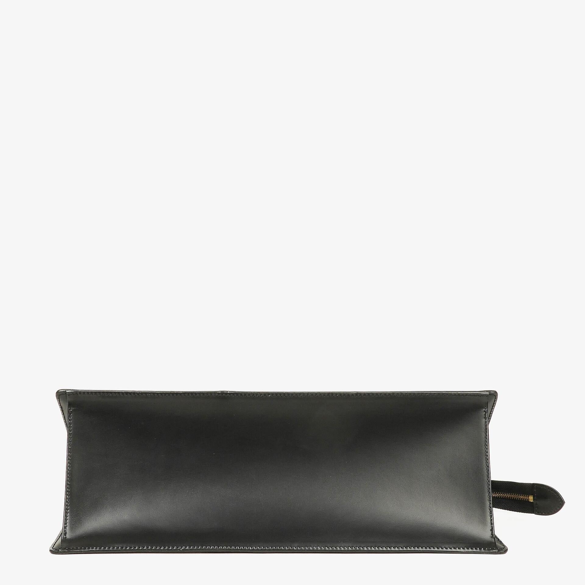 Louis Vuitton Triangle Handtasche aus schwarzem Epi-Leder