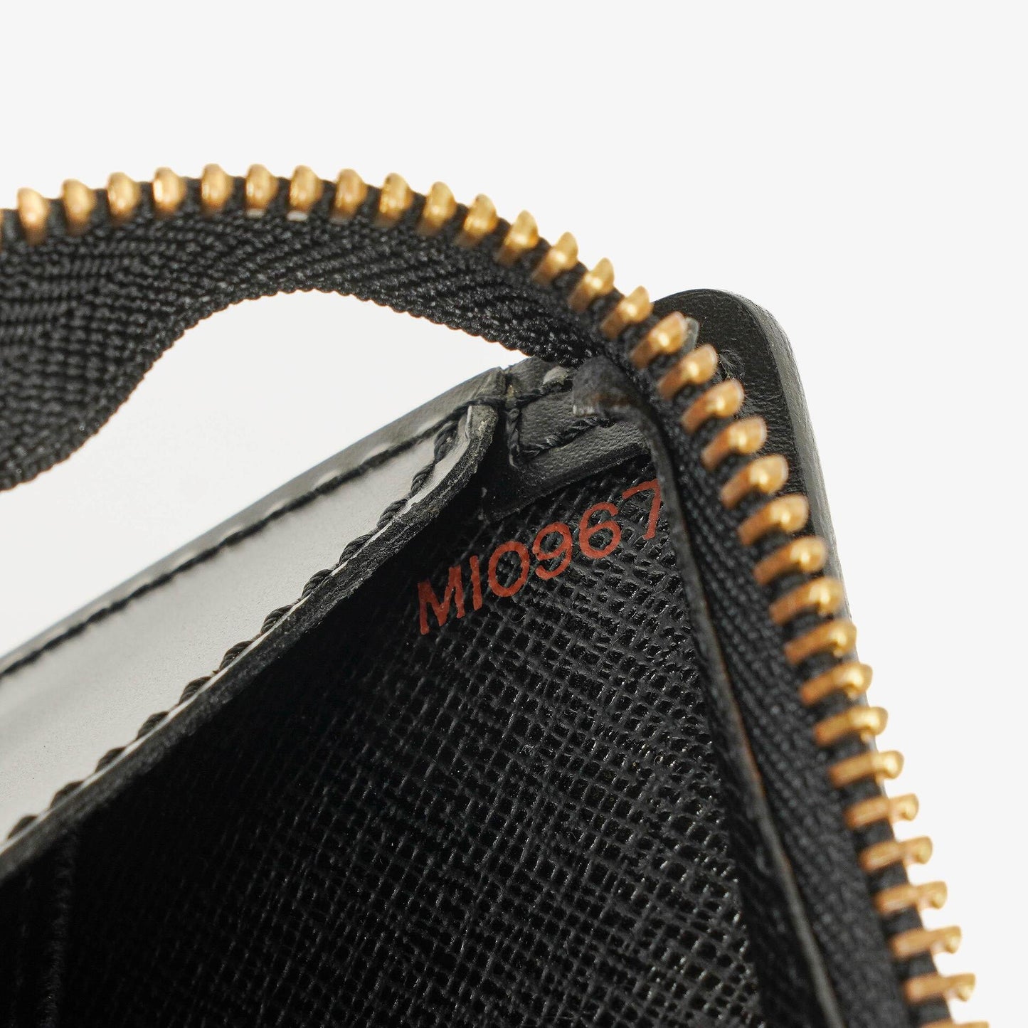 Louis Vuitton Triangle Handtasche aus schwarzem Epi-Leder