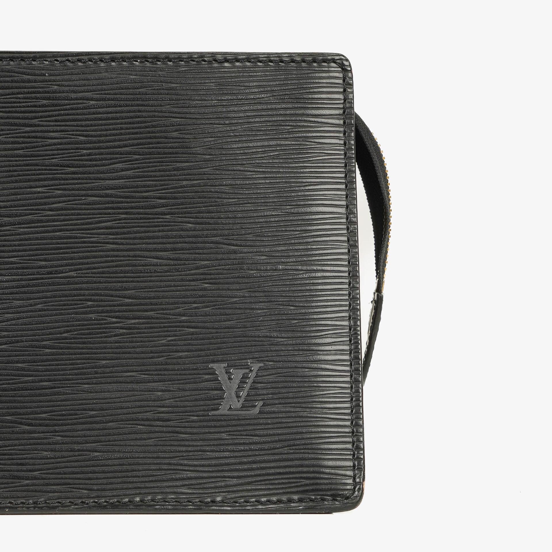 Louis Vuitton Triangle Handtasche aus schwarzem Epi-Leder