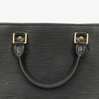 Louis Vuitton Triangle Handtasche aus schwarzem Epi-Leder