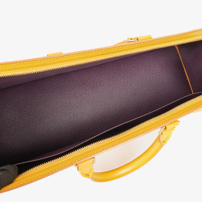 Louis Vuitton Triangle Handtasche aus gelbem Epi-Leder