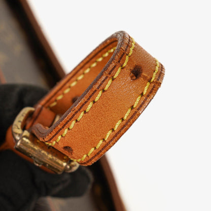 Louis Vuitton Trocadero 27 Tasche aus Monogram Canvas