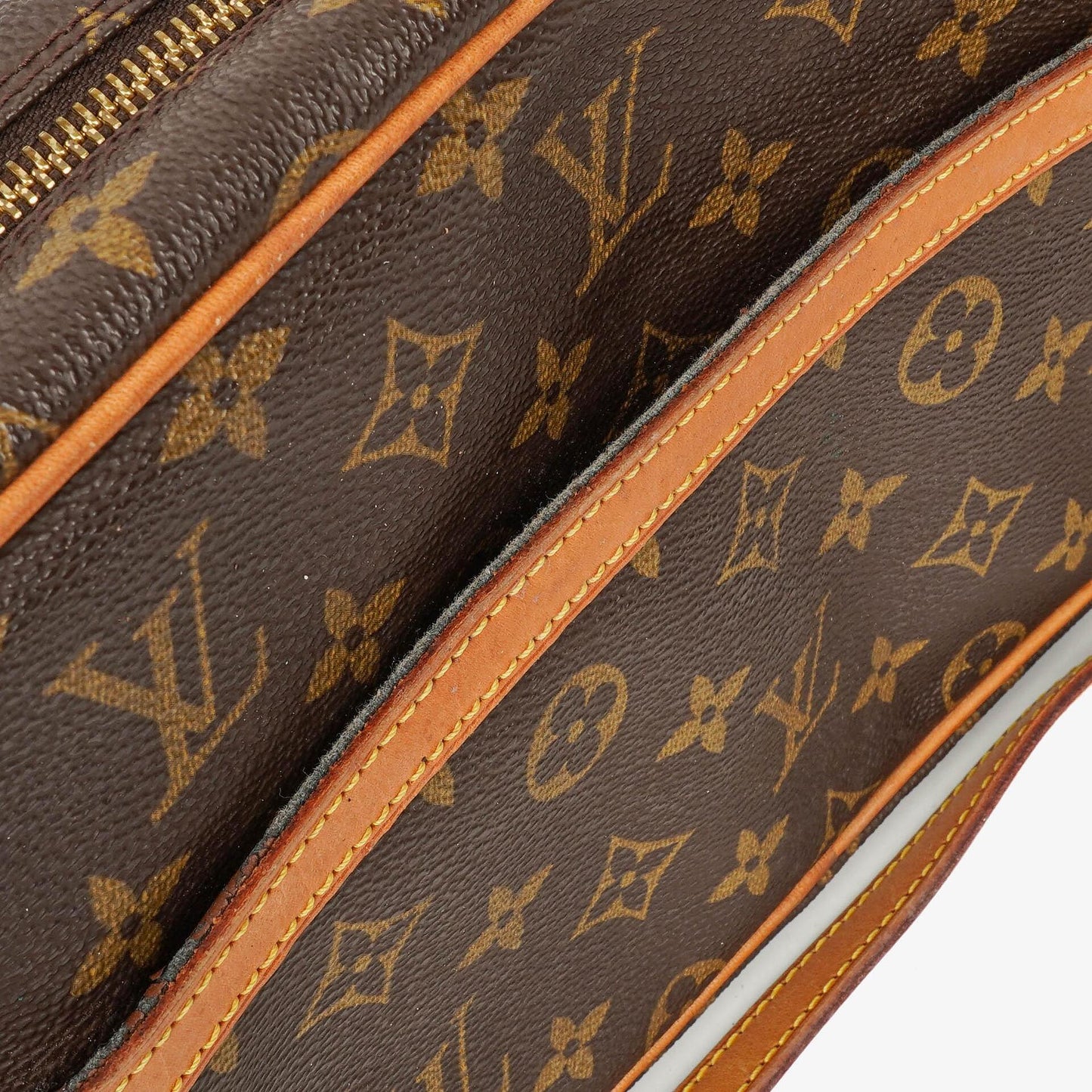 Louis Vuitton Trocadero 27 Tasche aus Monogram Canvas