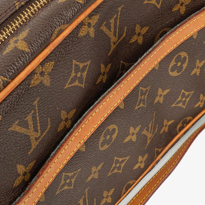 Louis Vuitton Trocadero 27 Tasche aus Monogram Canvas