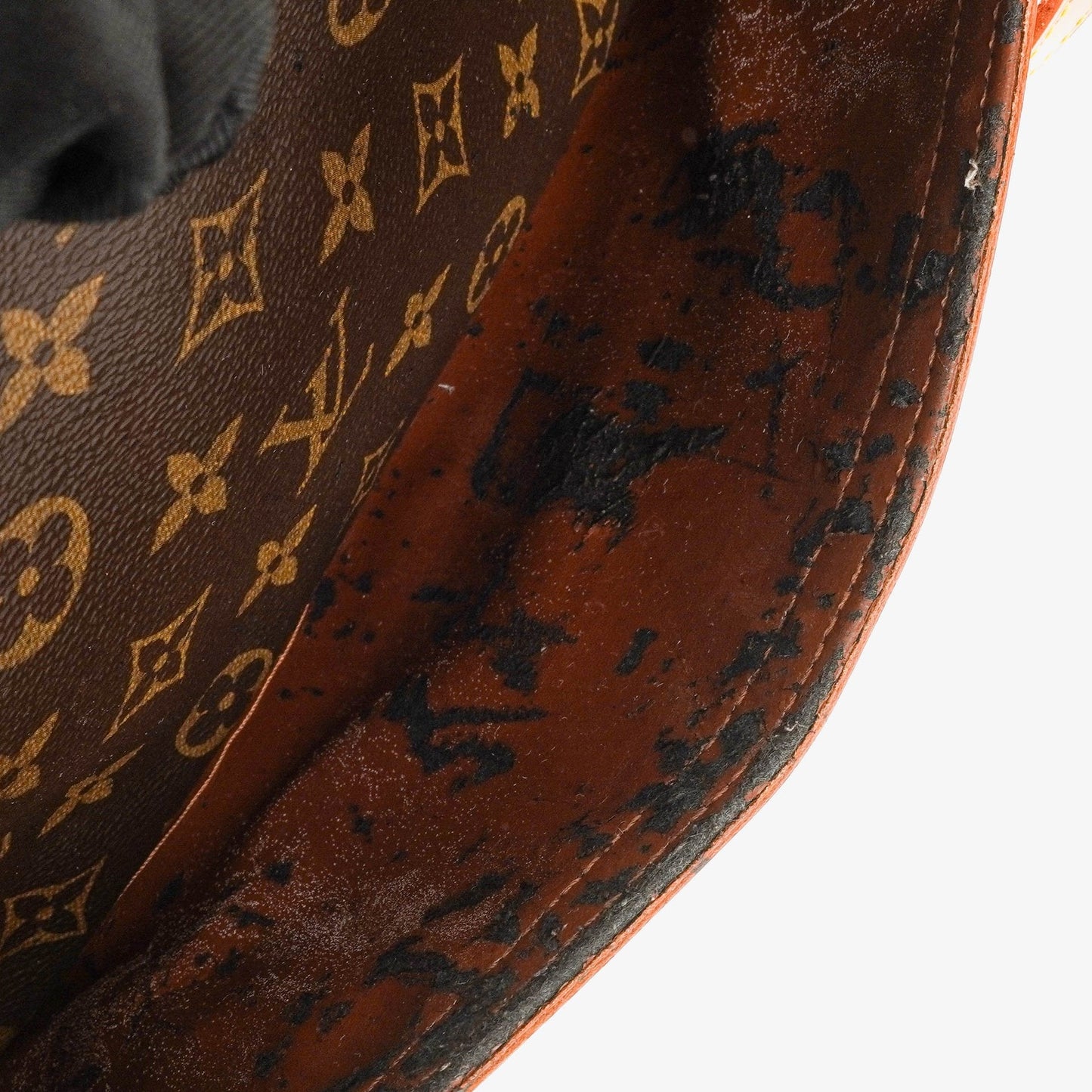 Louis Vuitton Trocadéro 27 Tasche aus Monogram Canvas