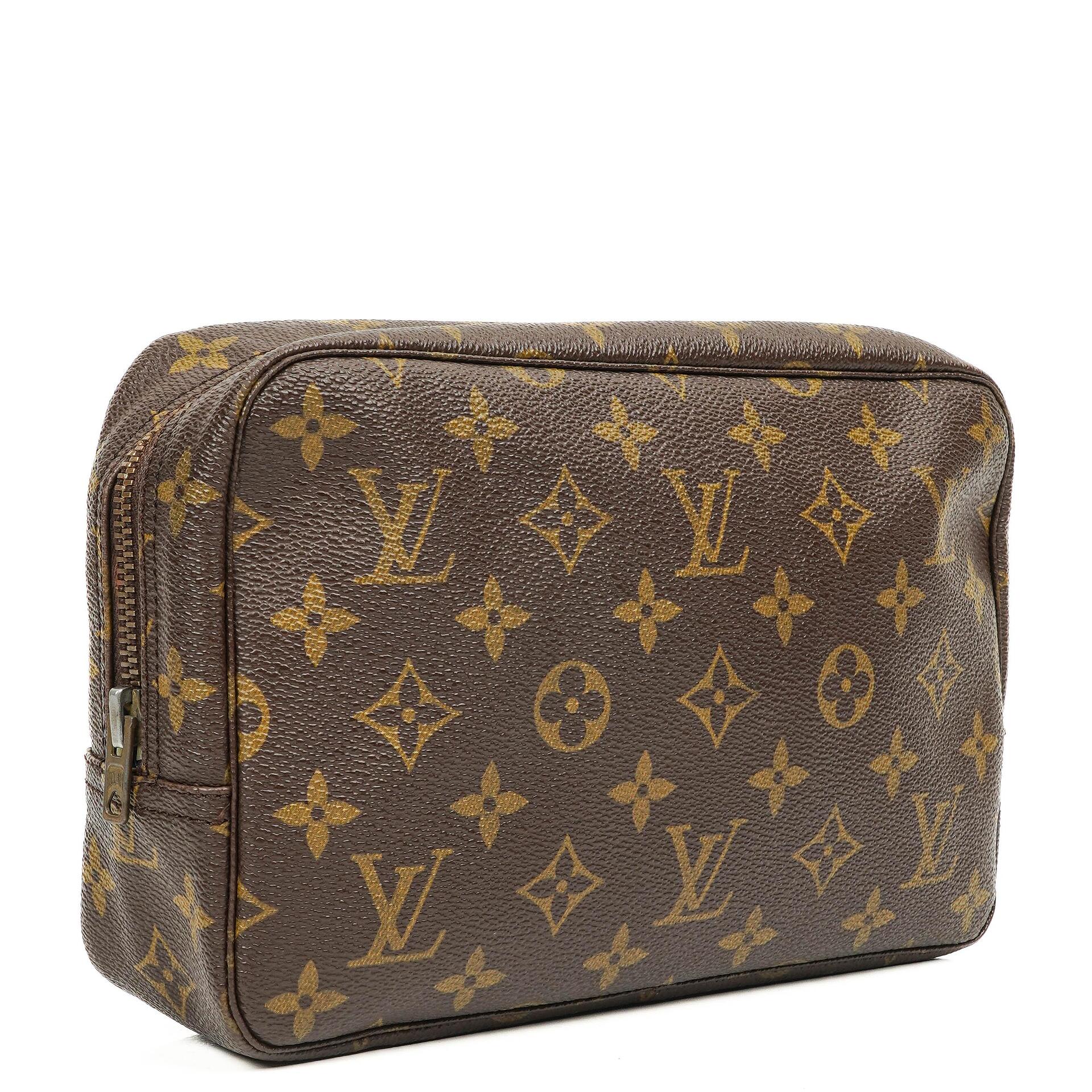 Louis Vuitton Trousse Toilette 23 Monogram Canvas Kosmetiktasche