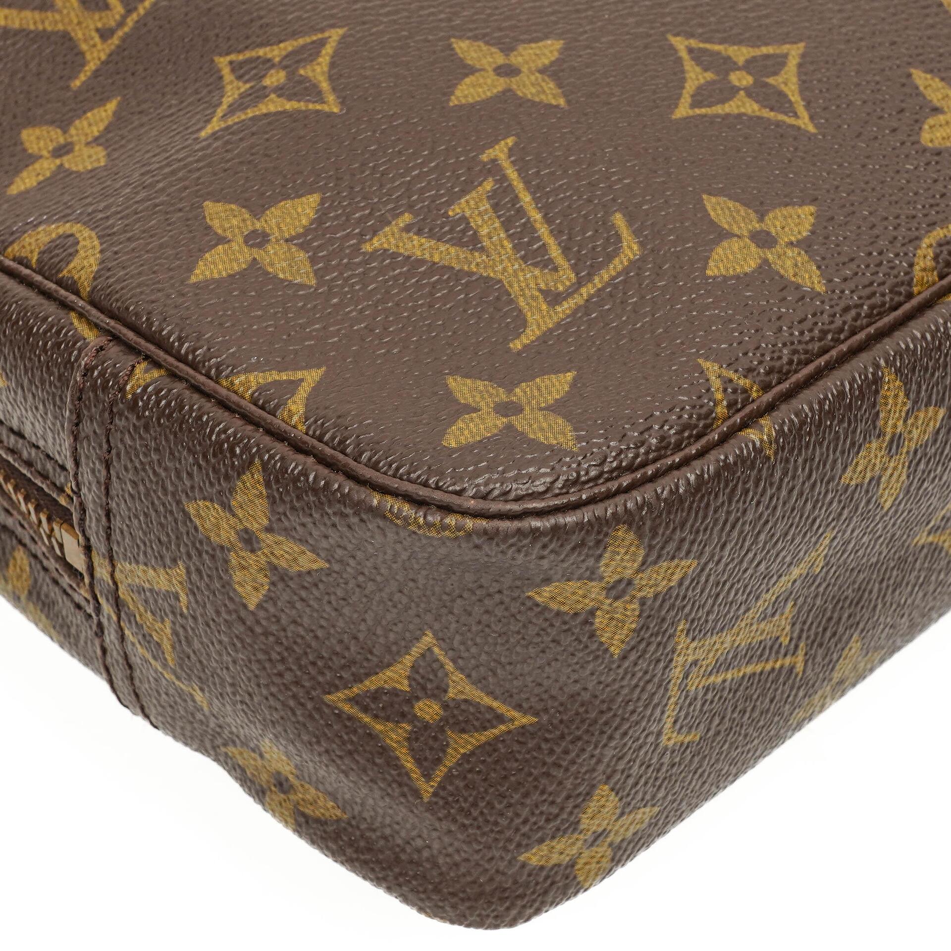 Louis Vuitton Trousse Toilette 23 Monogram Canvas Kosmetiktasche