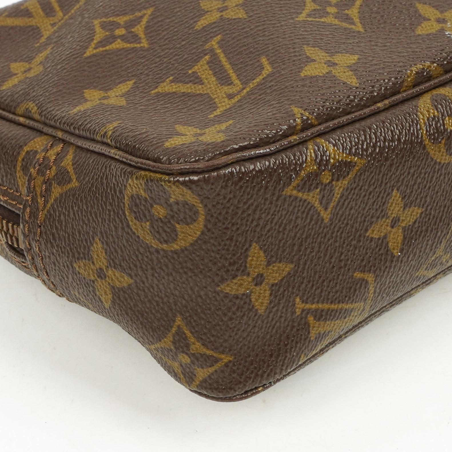 Louis Vuitton Trousse Toilette 23 Kosmetiktasche aus Monogram Canvas