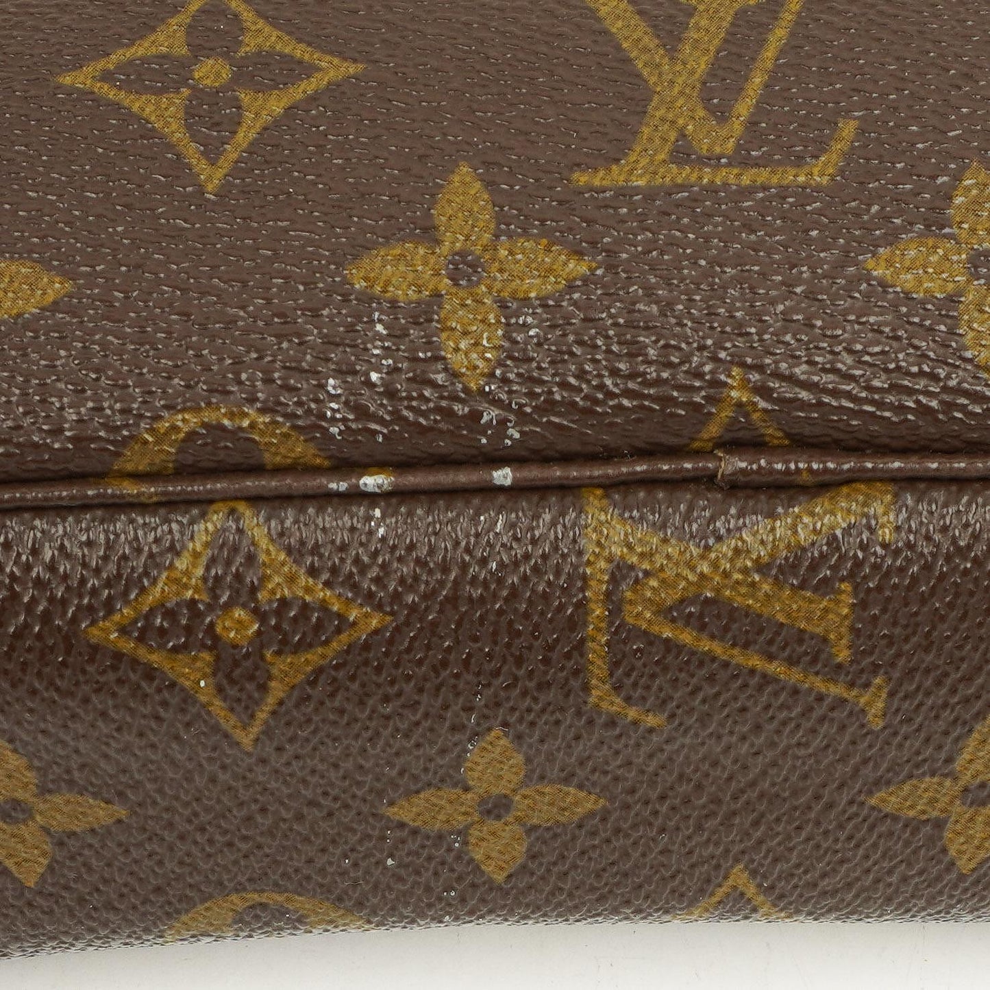 Louis Vuitton Trousse Toilette 23 Kosmetiktasche aus Monogram Canvas