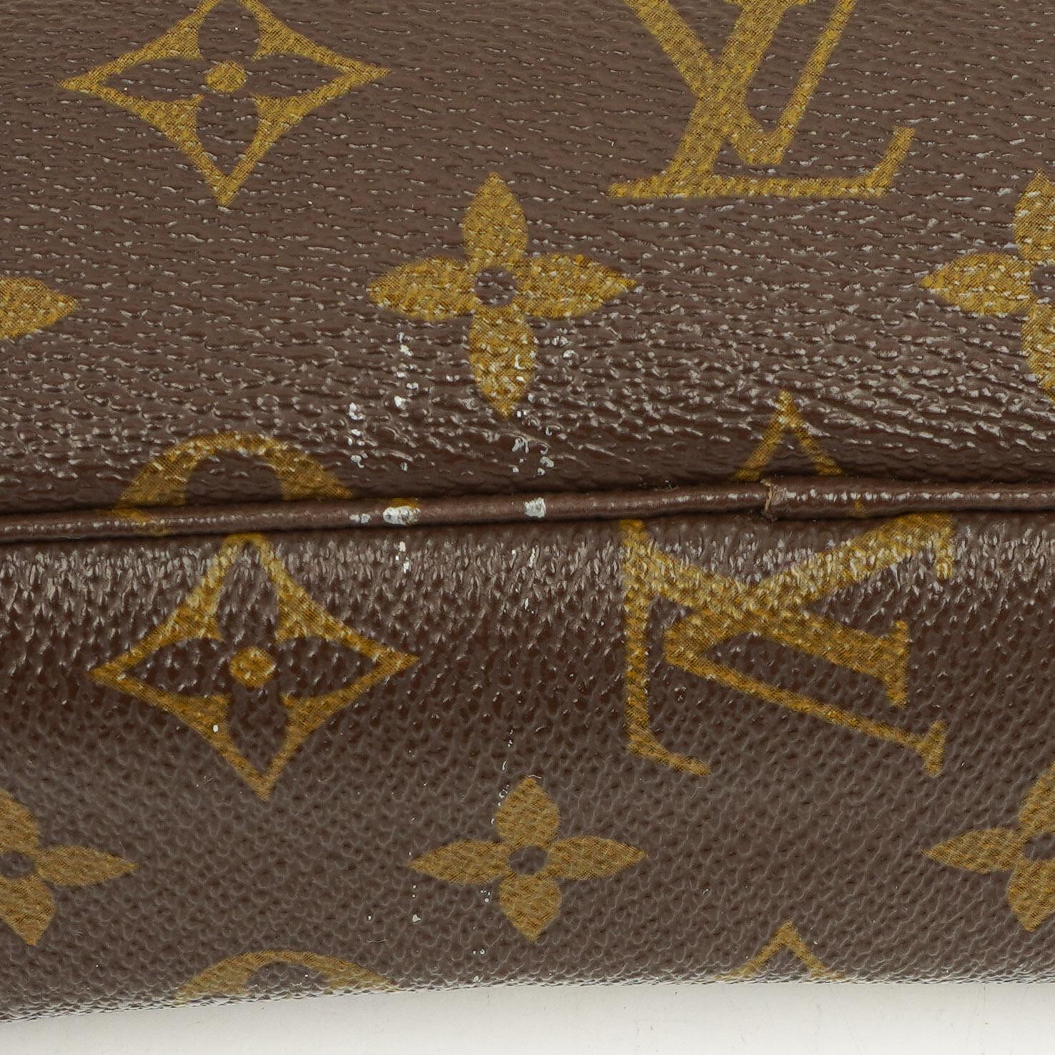 Louis Vuitton Trousse Toilette 23 Kosmetiktasche aus Monogram Canvas