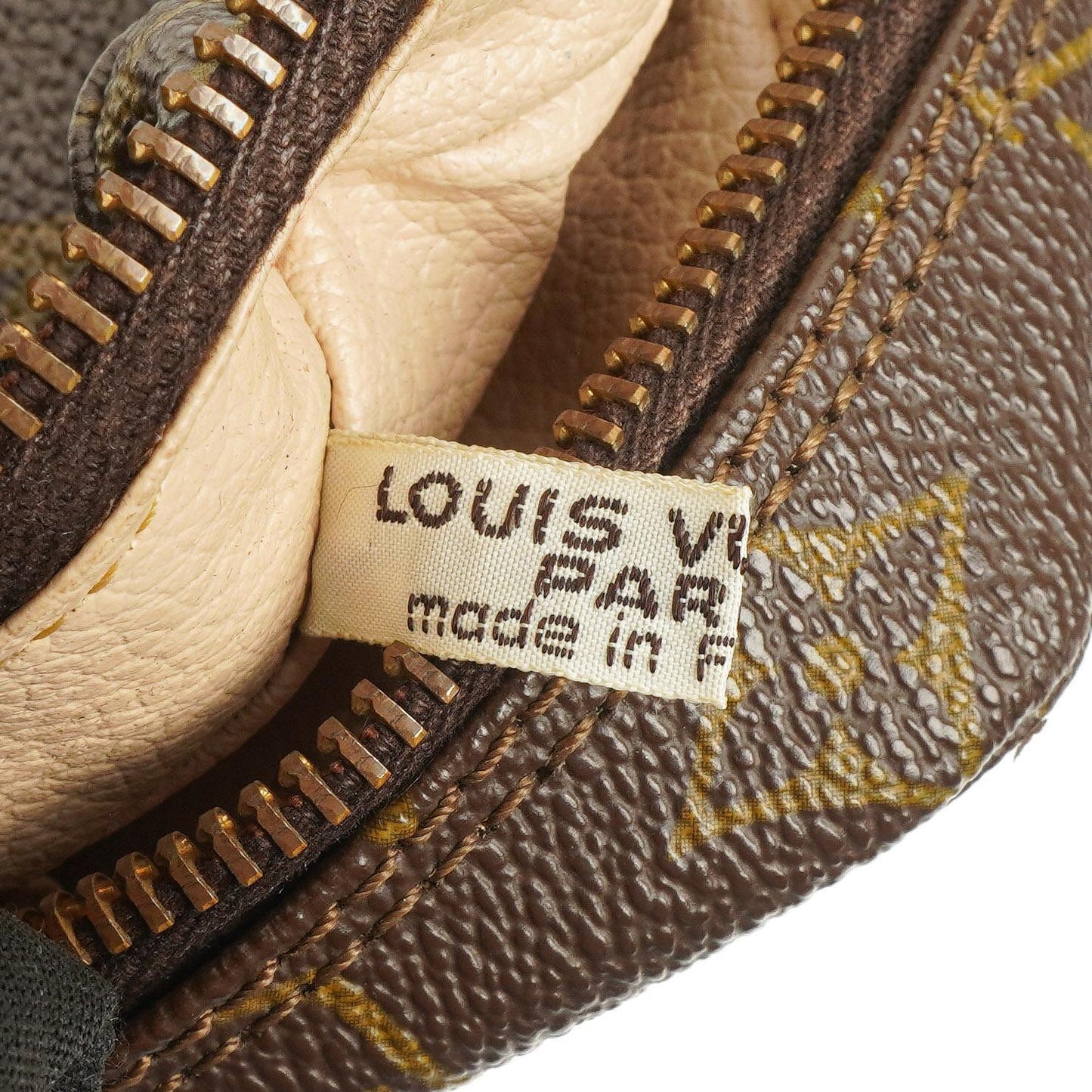 Louis Vuitton Trousse Toilette 23 Kosmetiktasche aus Monogram Canvas