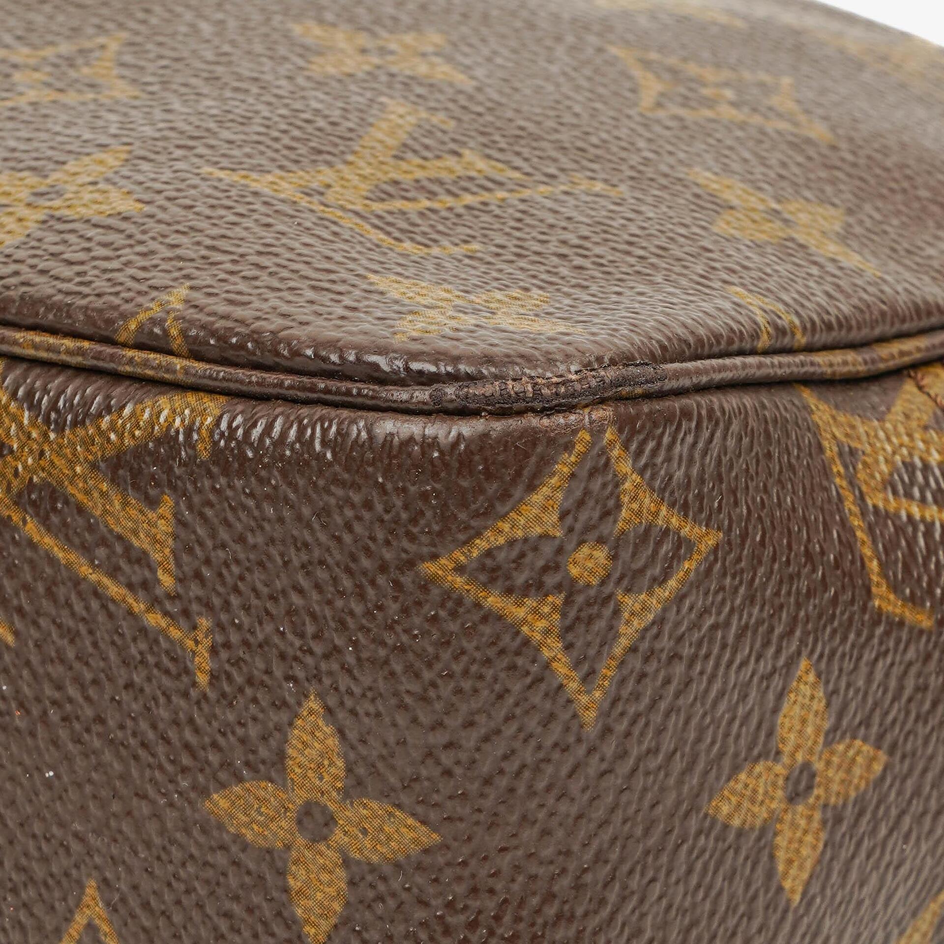 Louis Vuitton Trousse Toilette 23 Kosmetiktasche aus Monogram Canvas