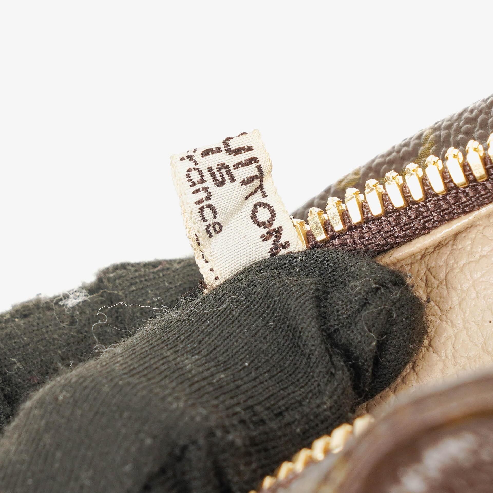 Louis Vuitton Trousse Toilette 23 Kosmetiktasche aus Monogram Canvas