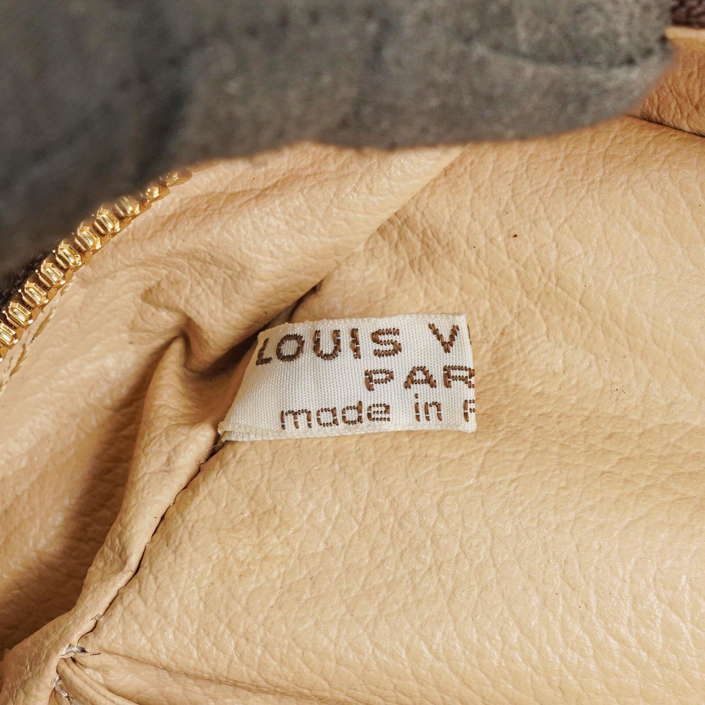 Louis Vuitton Trousse Toilette 28 Kosmetiktasche aus Monogram Canvas