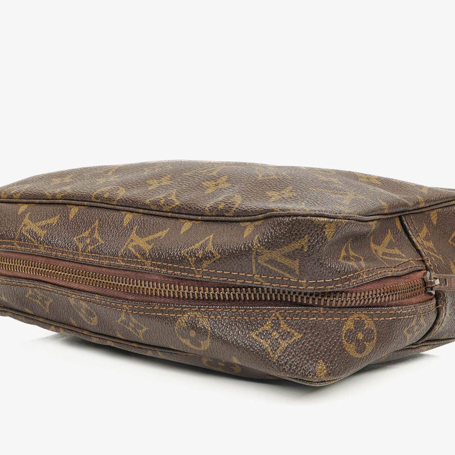 Louis Vuitton Trousse Toilette 28 Kosmetiktasche aus Monogram Canvas