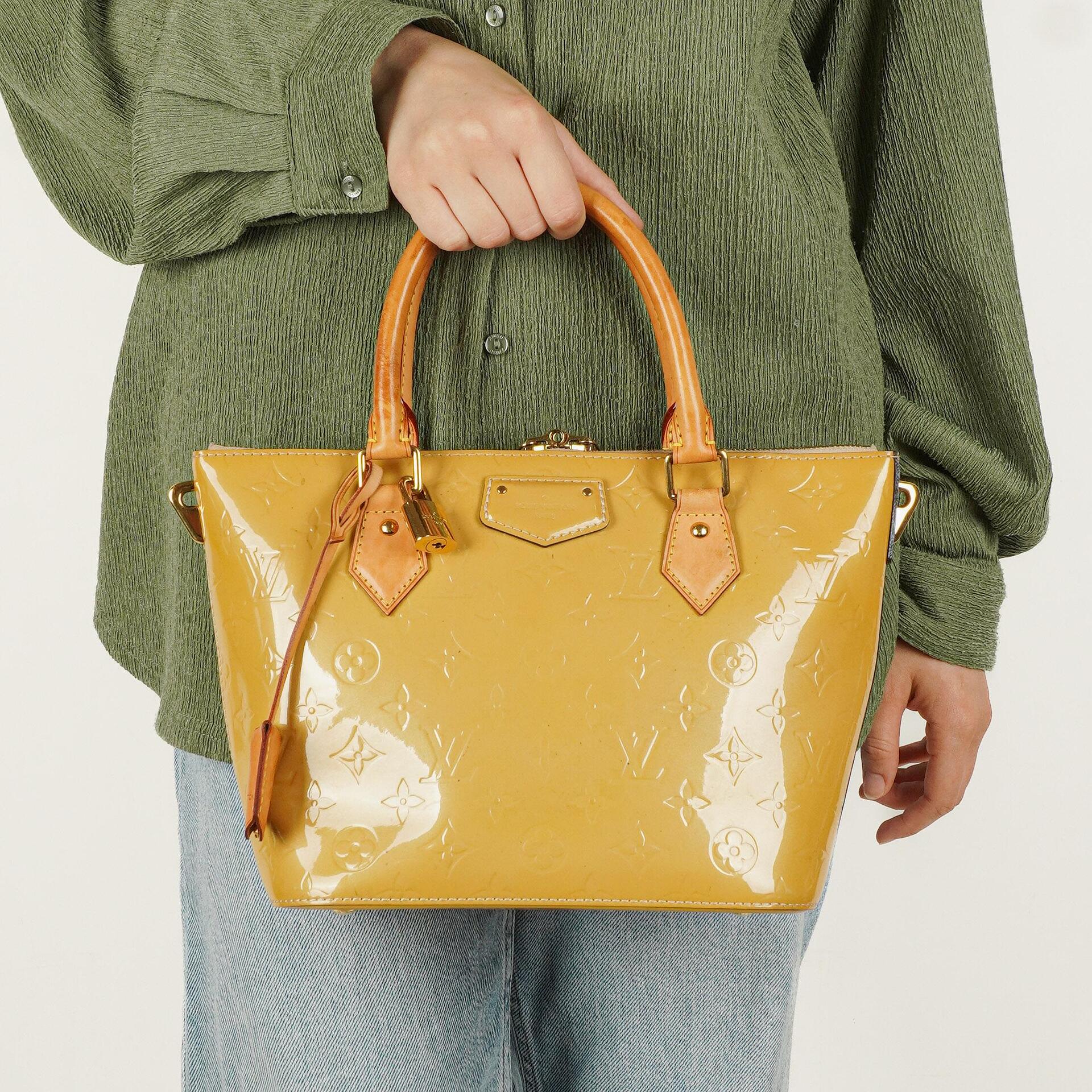 Louis Vuitton Montebello PM Handtasche aus Vernis