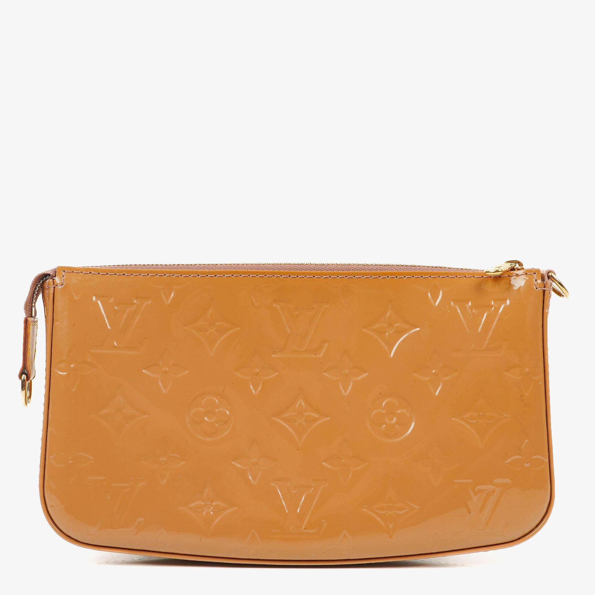 Louis Vuitton Vernis Pochette Accessoires NM in Rose Velours