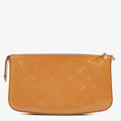 Louis Vuitton Vernis Pochette Accessoires NM in Rose Velours