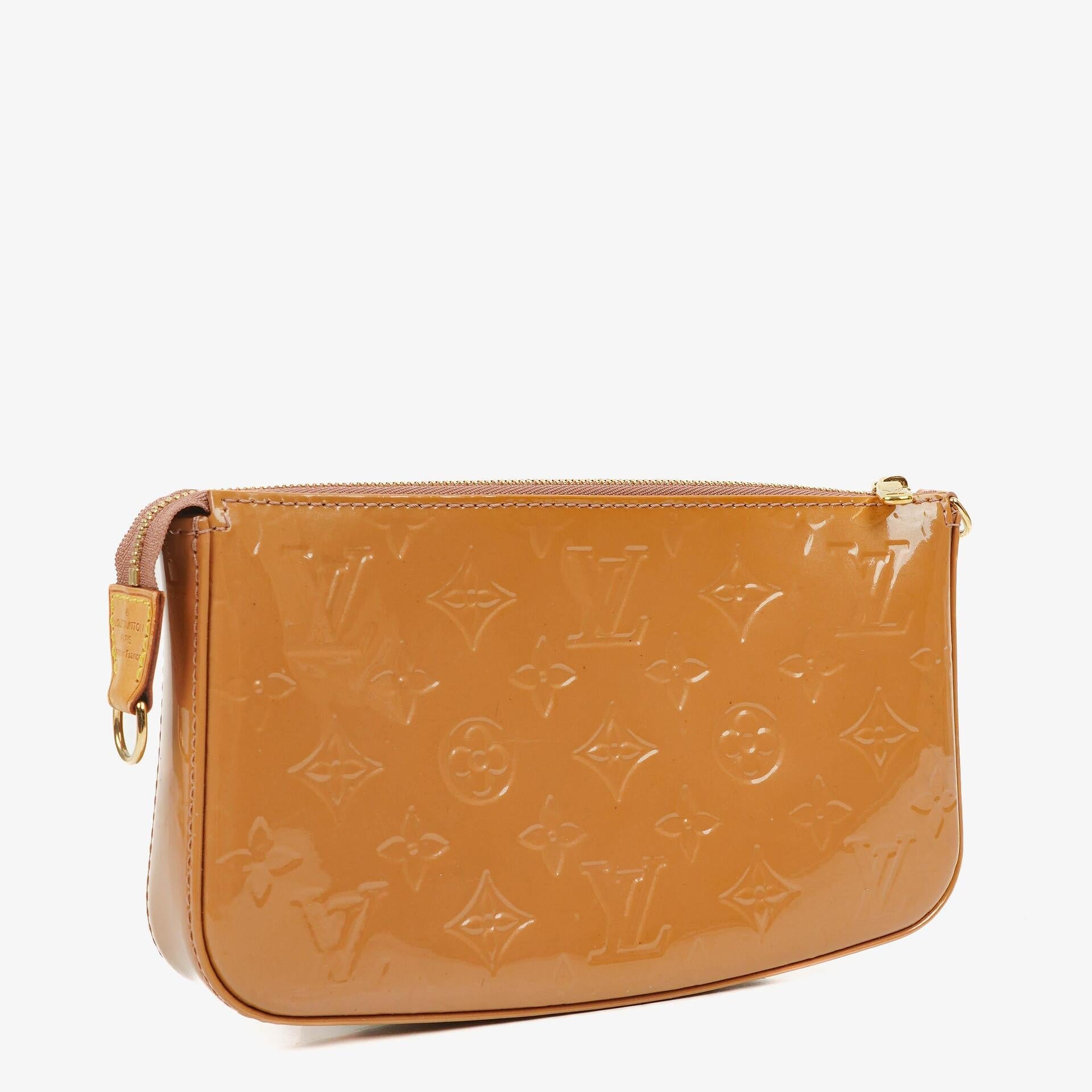 Louis Vuitton Vernis Pochette Accessoires NM in Rose Velours