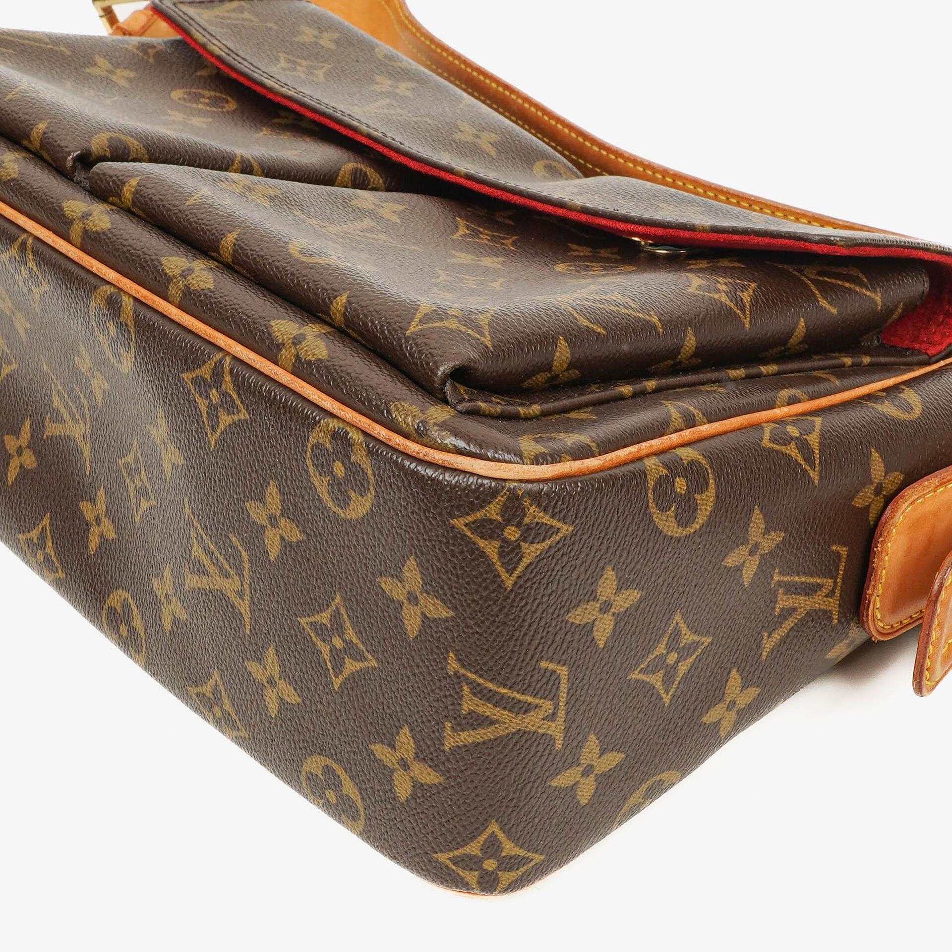 Louis Vuitton Viva-Cité GM Schultertasche aus Monogram Canvas