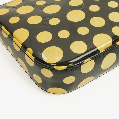 Louis Vuitton Yayoi Kusama Infinity Dots Pochette Accessoires aus schwarz-gelbem Vernis