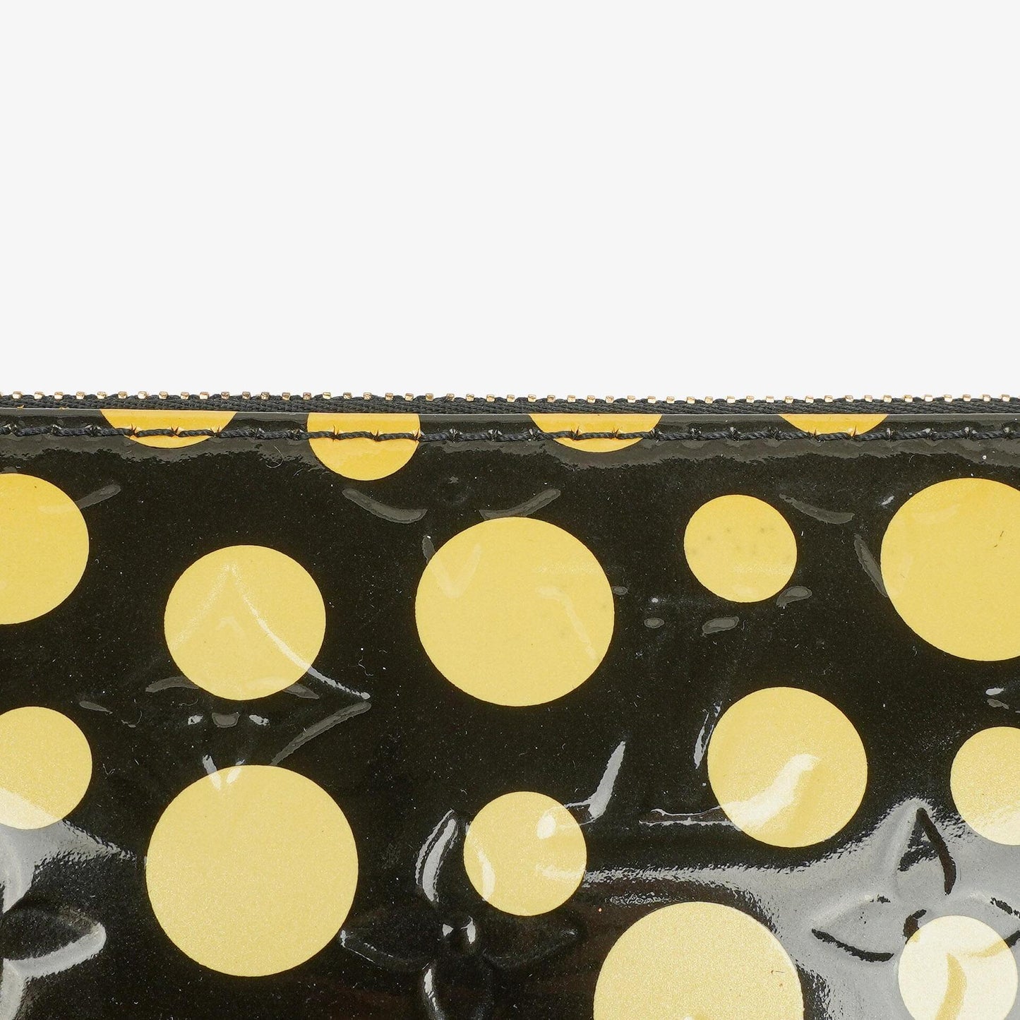 Louis Vuitton Yayoi Kusama Infinity Dots Pochette Accessoires aus schwarz-gelbem Vernis