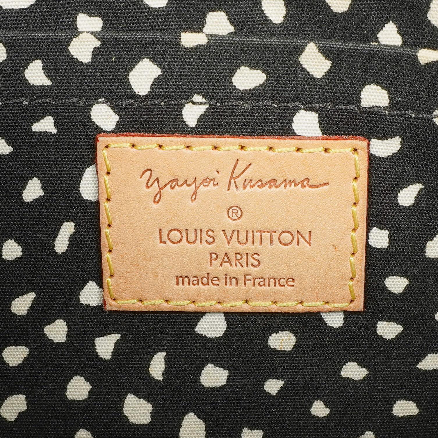 Louis Vuitton Yayoi Kusama Infinity Dots Pochette Accessoires aus schwarz-gelbem Vernis