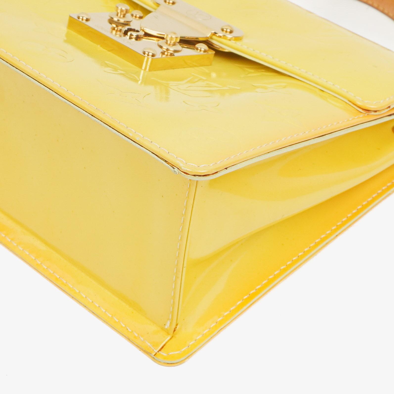 Louis Vuitton Spring Street Top Handle Bag aus gelbem Monogram Vernis