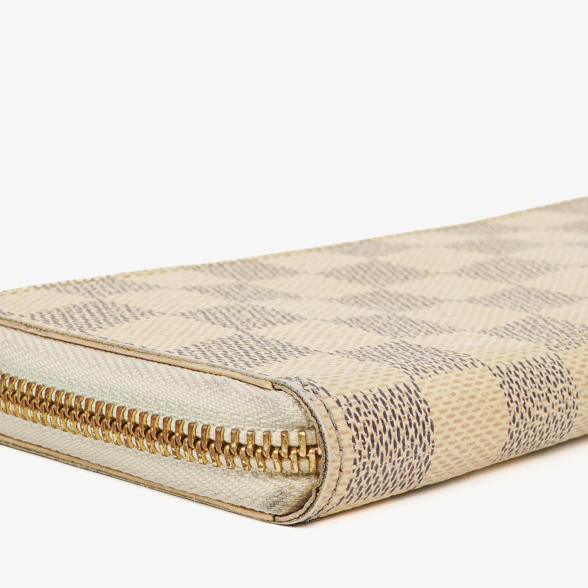 Louis Vuitton Zippy Damier Azur Geldbörse