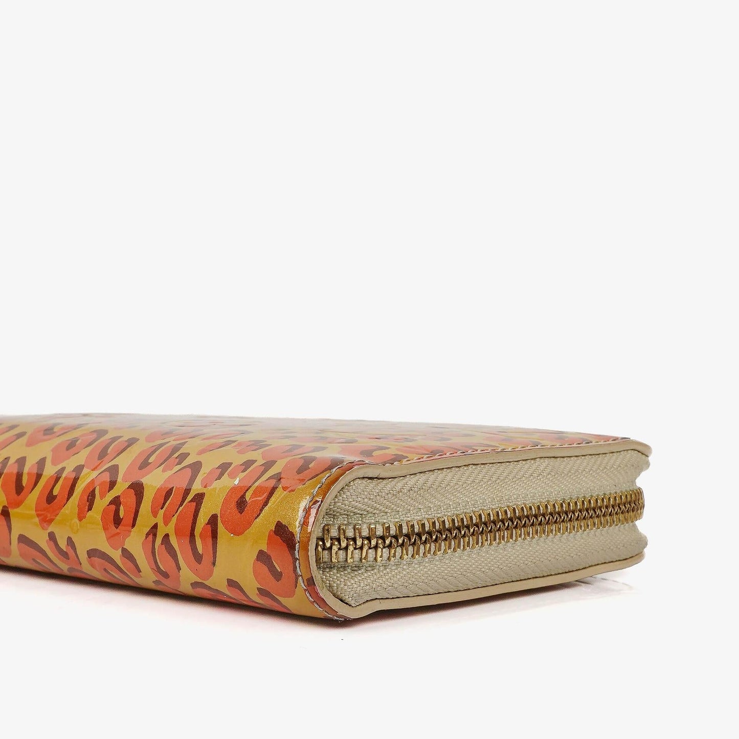 Louis Vuitton Zippy Geldbörse aus Vernis in Blanc Corail mit Leopard Print