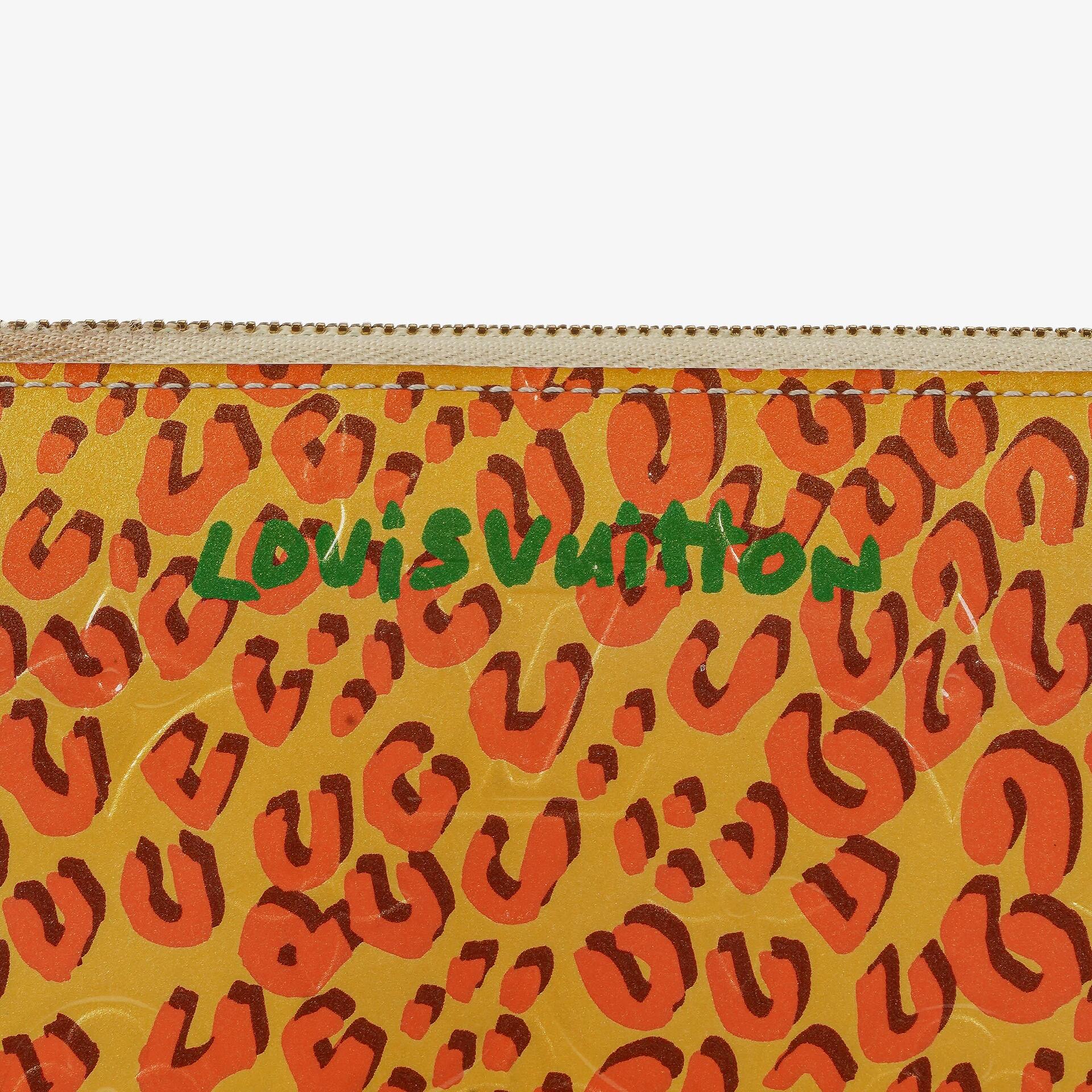 Louis Vuitton Zippy Geldbörse aus Vernis in Blanc Corail mit Leopard Print