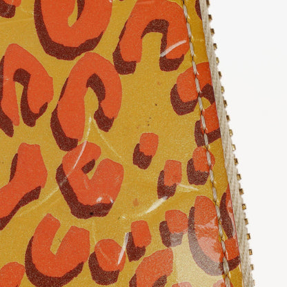 Louis Vuitton Zippy Geldbörse aus Vernis in Blanc Corail mit Leopard Print