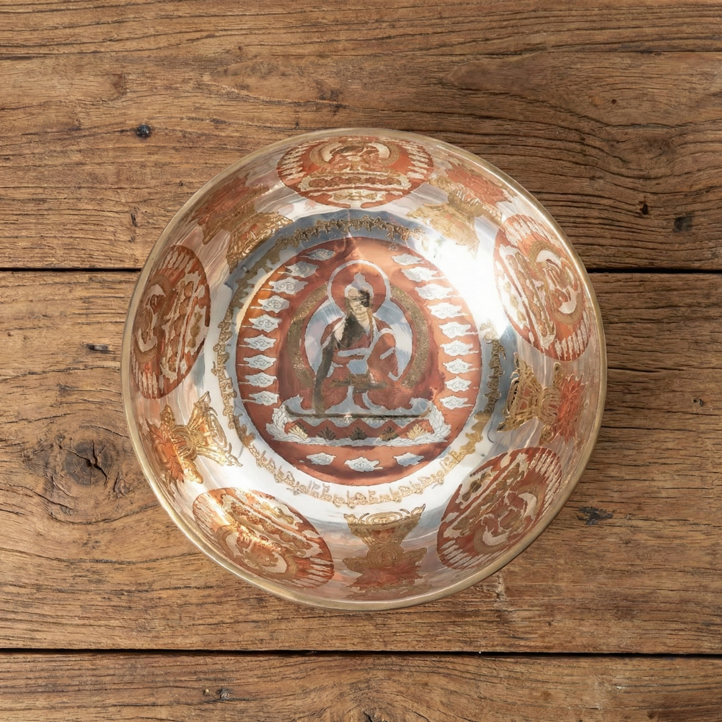 Versilberte Klangschale "Buddha Shakyamuni" (Ø 23 cm)